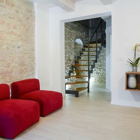 Casa Nel Sentiero * Genga (Ancona)